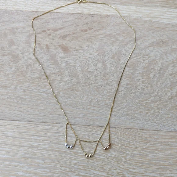 Beautiful Italian Gold Necklace - Picture 5 of 6